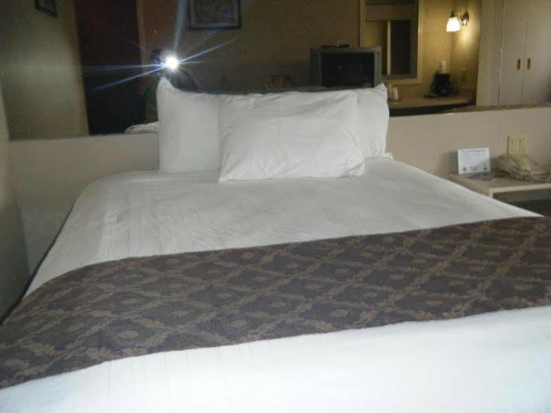 Red Roof Inn Springfield, Mo מראה חיצוני תמונה